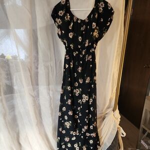 Floral Navy Dress Size M Off Shoulder No Brand Tag